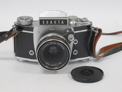 Lot 1219 - A Rollei F&H Rolleiflex Medium Format Camera,...