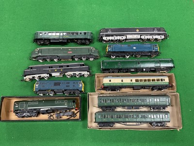 Lot 501 - Eight 'OO' Gauge/4mm Unboxed Kit Built and or...