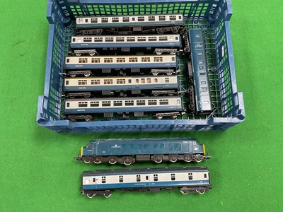 Lot 558 - An 00 gauge BR blue Express train including...