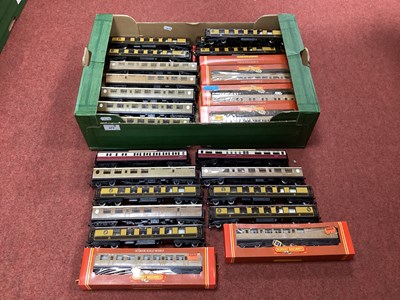 Lot 377 - Approximately thirty-six Hornby 00 gauge...