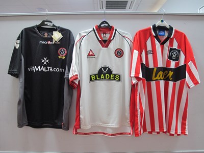 Lot 443 - Sheffield United Umbro Home Shirt bearing...