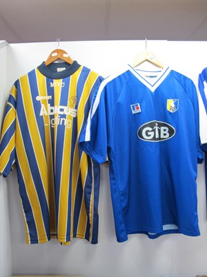 Lot 454 - Mansfield Town, Activity Blue & Yellow Striped...