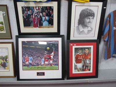 Lot 429 - Wayne Rooney Autograph, black pen signed on an...