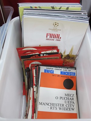Lot 485 - Manchester United Programmes, including...