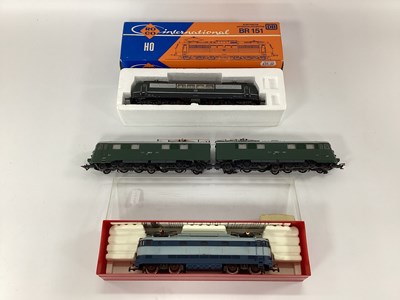 Lot 591 - Three 'HO' Gauge Continental outline Twin...