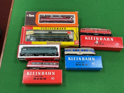 Lot 521 - Five 'HO' Gauge Boxed Continental Outline Twin...