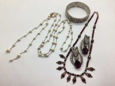 Lot 191 - Athenes Replica Bijoux Vintage Clip On...