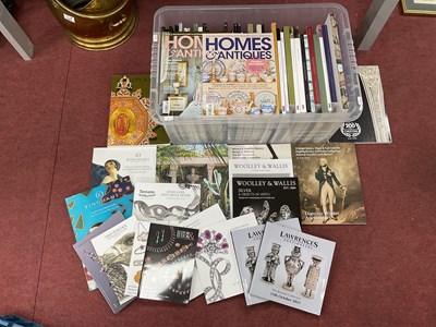 Lot 1039 - A Large Collection of Assorted Glossy Auction...