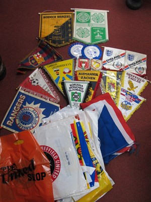 Lot 607 - Pennants (14) - Glasgow Rangers, Celtic,...