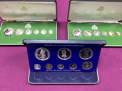 Lot 524 - A 1975 Philippines Proof Coin Set, includes a...