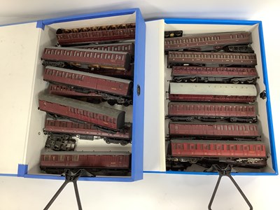 Lot 677 - Seventeen 00 gauge kit-built and adapted...