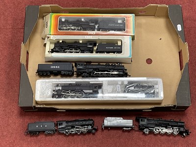 Lot 543 - Six 'HO' Gauge U.S.A. Outline Steam Tender...