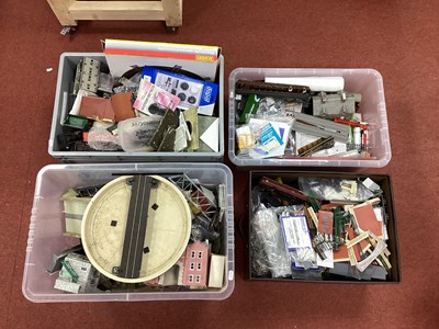 Lot 471 - The contents of a Model Railway workshop, in...