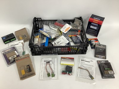 Lot 660 - A quantity of model railway electronic...