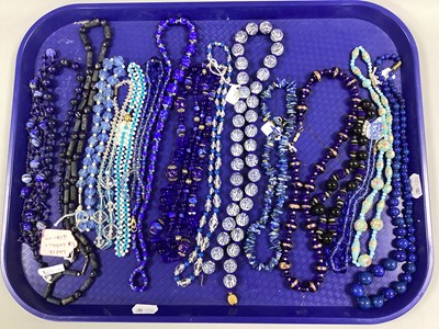 Lot 204 - A Selection of Vintage and Later Bead...