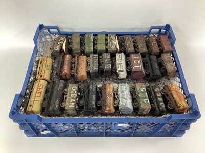 Lot 613 - A collection of approximately ninety-five 00...