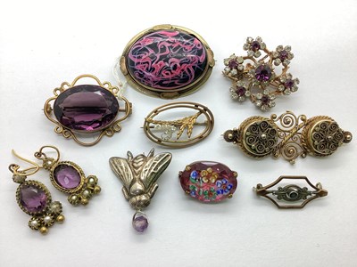 Lot 180 - A Small Collection of Vintage Brooches, to...