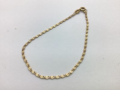 Lot 82 - A 9ct Gold Fancy Link Bracelet, approximately...