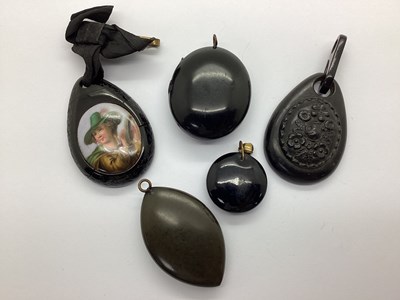 Lot 192 - A Collection of Jet Coloured Jewellery, to...