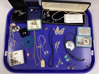Lot 272 - A Collection of Modern Jewellery, to include...