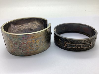 Lot 164 - A Victorian Style Wide Hinged Bangle, with...