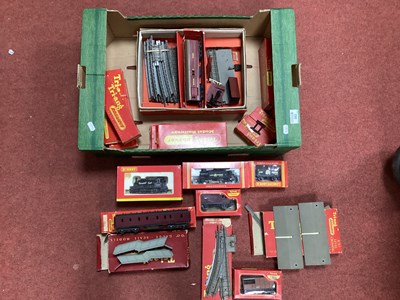 Lot 362 - A Quantity of Triang 'OO' Model Railway...