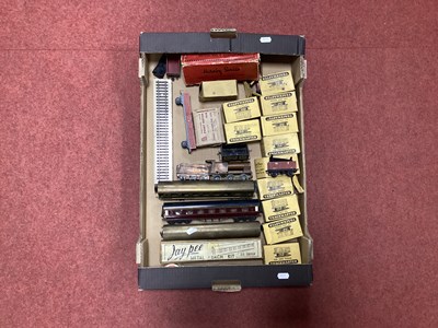Lot 420 - A Quantity of 'Brass' 'OO' Model Railway Items,...
