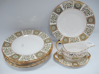 Lot 1160 - Royal Crown Derby 'Green Derby Panel' Pattern...