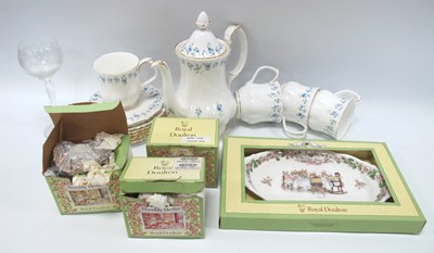 Lot 1200 - Royal Douton 'Brambly Hedge' Oval Tray,...