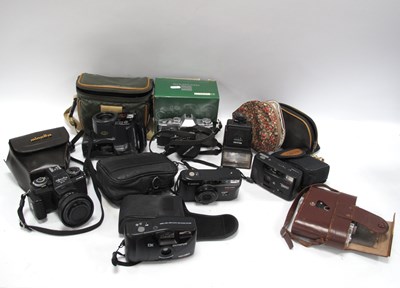Lot 1477 - Cameras Olympus OM30, AF Zoom, Trip XB3, Canon...