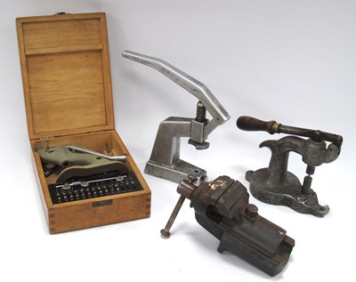 Lot 1357 - Favourite Watch Makers Jewel Press in a box,...