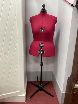 Lot 1589 - An Adjusto Form Diana Eight Part Adjustable...