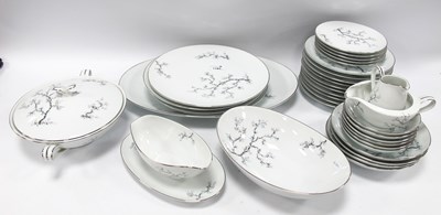 Lot 1183 - Royal Crown Japan Part Dinner Service,...