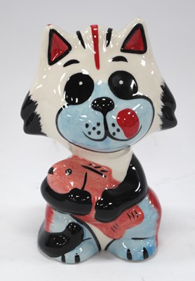 Lot 1277 - Lorna Bailey 'Good Catch' the Cat, 13cm high.