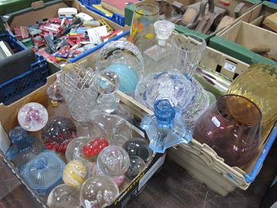 Lot 1150 - Glassware to include large fish, decanters,...