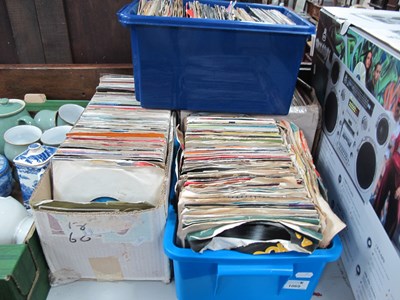 Lot 1069 - Records, Singles - The Move, Leo Sayer, New...