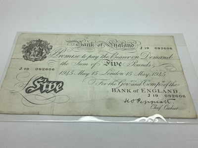 Lot 55 - 1945 K.O Peppiatt Bank Of England White £5...