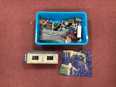 Lot 440 - A quantity of model railway lineside...