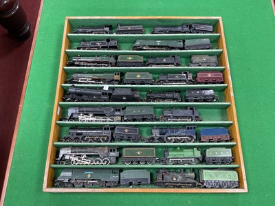 Lot 526 - Approximately Eighteen OO Model Locomotives by...