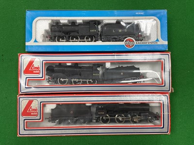 Lot 515 - Three boxed 00 gauge locomotives: a Lima "Crab"...