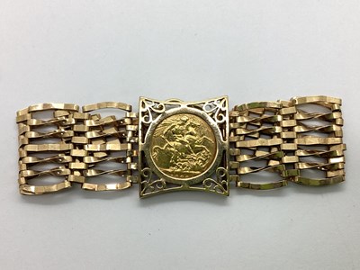 Lot 97 - A 9ct Gold Wide Gate Link Style Bracelet, to...