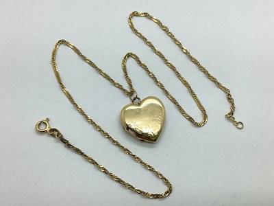 Lot 117 - A Ropetwist Chain, stamped "750" to clasp,...