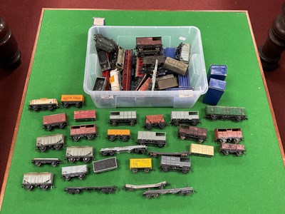 Lot 503 - Fifty Hornby Dublo 'OO' Gauge/4mm 2/3 Rail...
