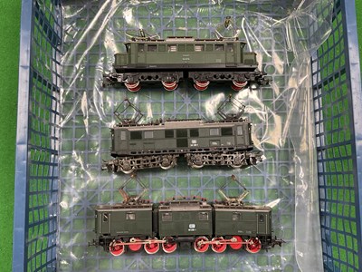 Lot 472 - Three HO scale German electric locomotives: a...