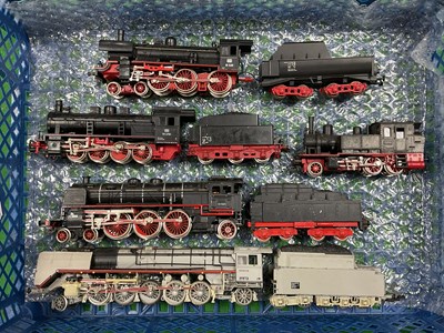 Lot 516 - Five HO scale German outline steam locomotives...