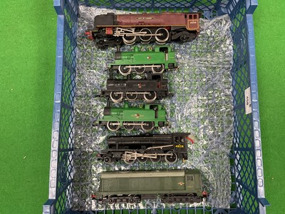 Lot 458 - Six Hornby-Dublo 00 gauge two-rail locomotives:...