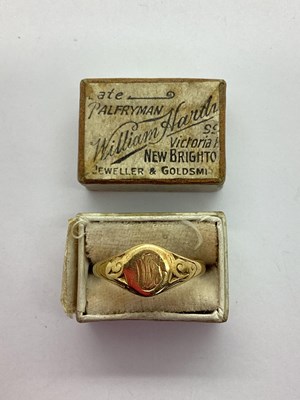 Lot 73 - An 18ct Chester Gold Signet Ring, the oval...