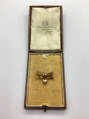 Lot 102 - An Early XIX Century Three Stone Brooch, of...