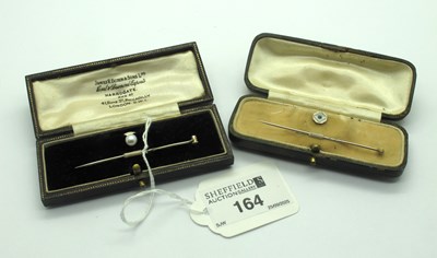 Lot 164 - An Art Deco Style Dainty Dress Stud / Stickpin,...