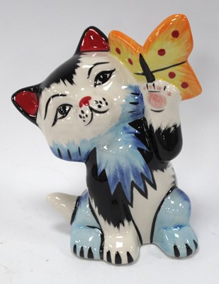 Lot 1261 - Lorna Bailey Fly By The Cat, 13.5cm tall.